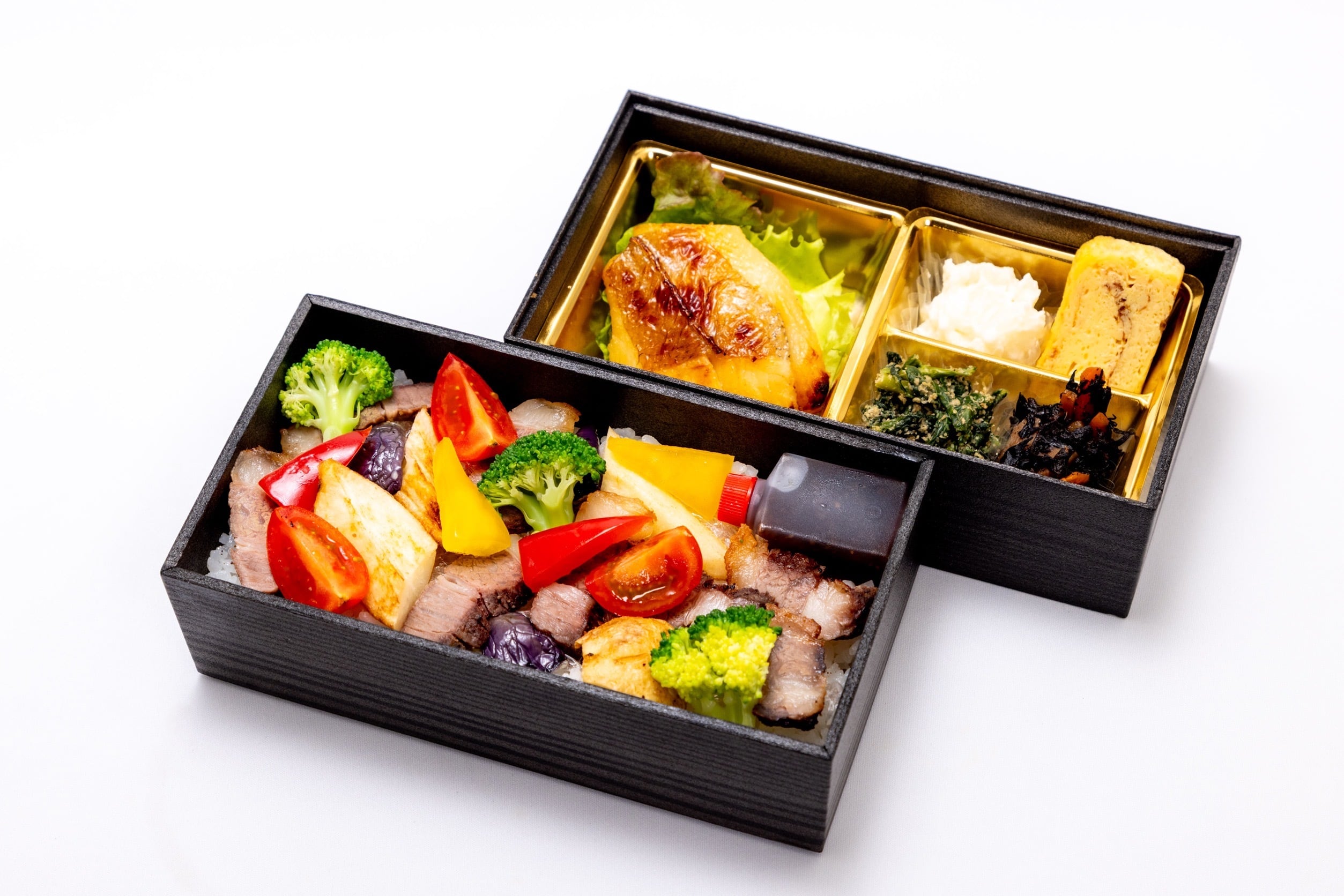 国産牛肉ちらし２段弁当の写真