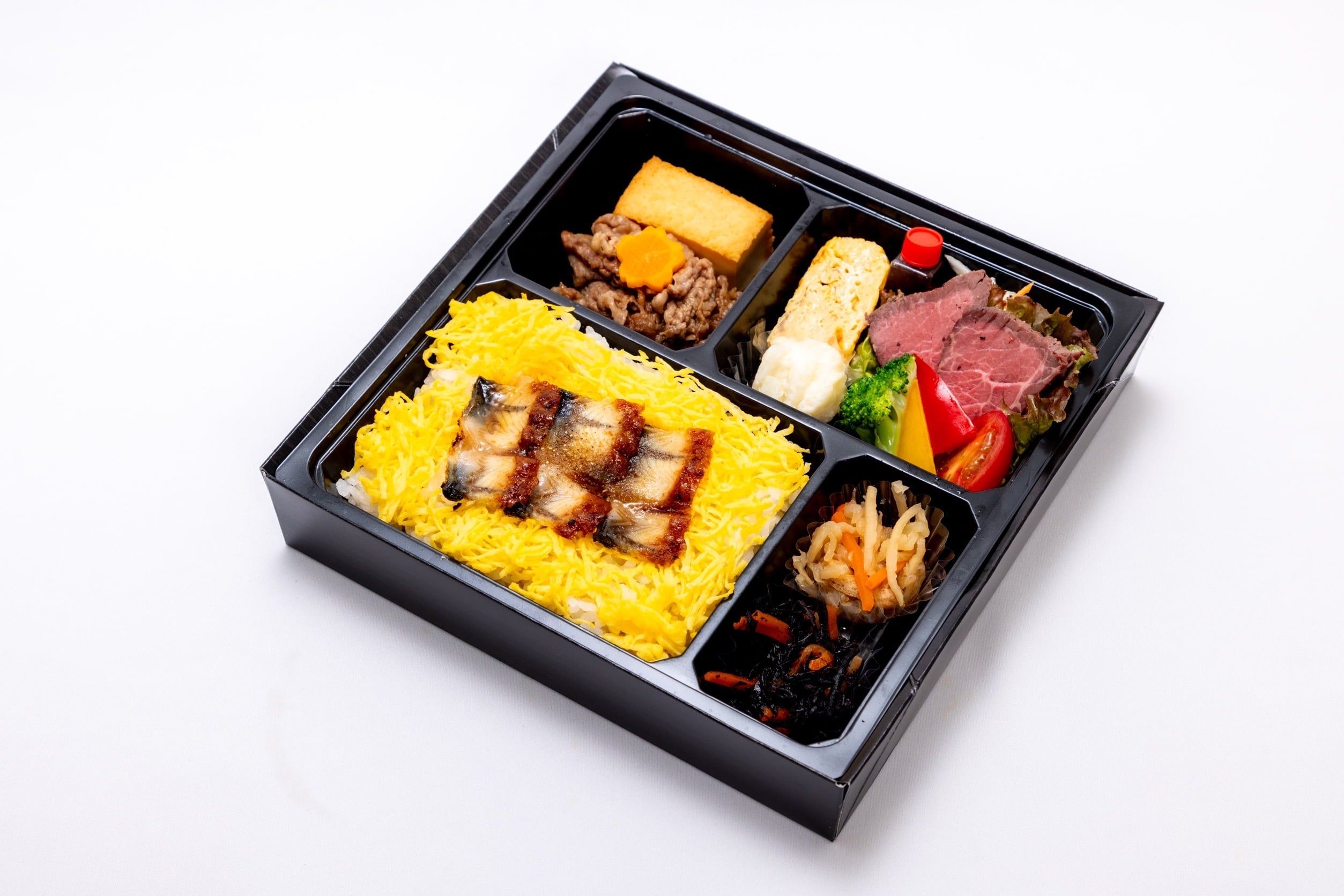 【web限定】うなぎちらしと国産牛すき焼き弁当の写真